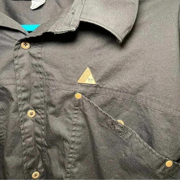 Rocawear Size 3x Y2K Hip Hop Long Sleeve Button Shirt Pyramid Logo - Picture 6 of 12